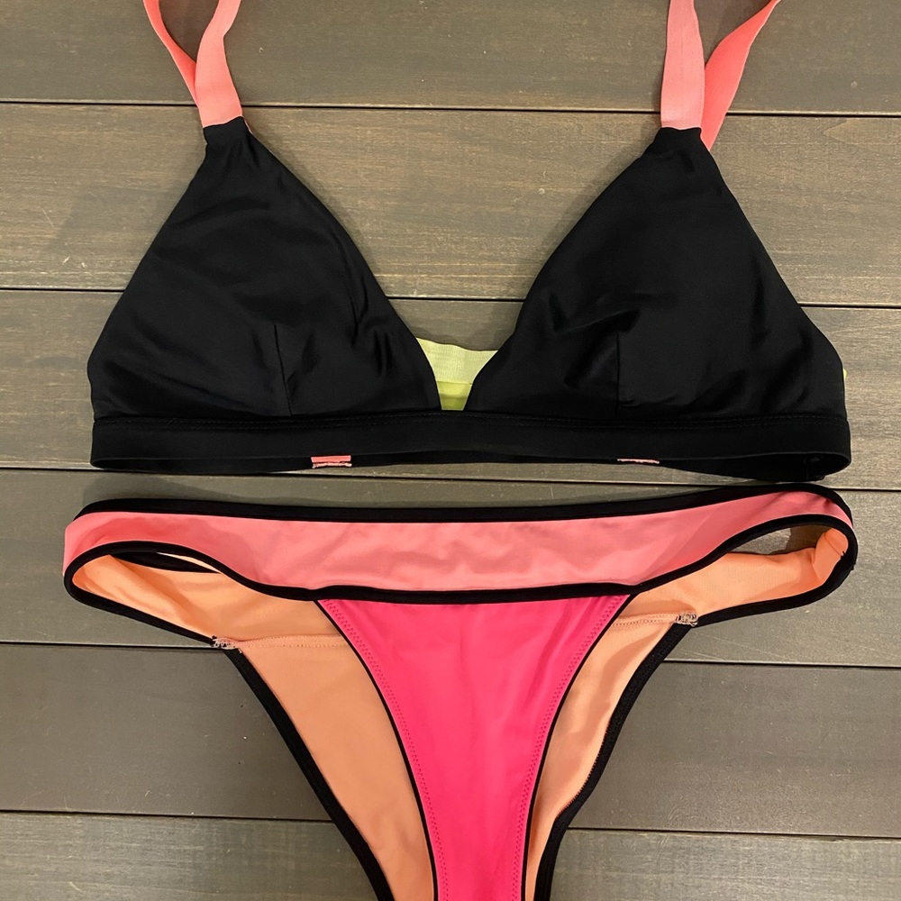 VS Bikini